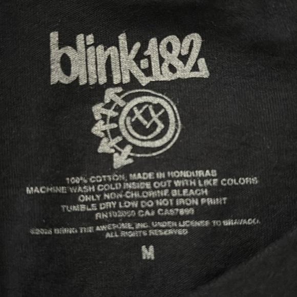 Blink-182  Logo Graphic Tee - Picture 3 of 3